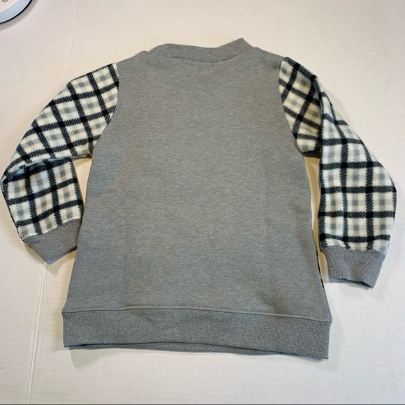 2T-3T Hello Kitty NWT grey piano sweater with fleece arms - Picture 6 of 6